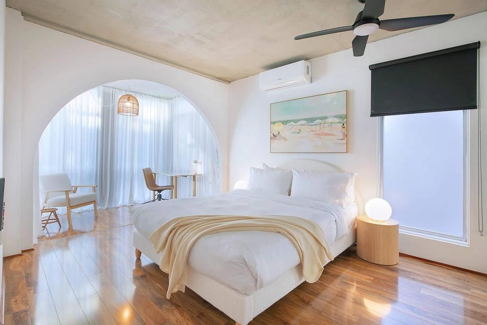 Bed, Bedroom, air conditioner