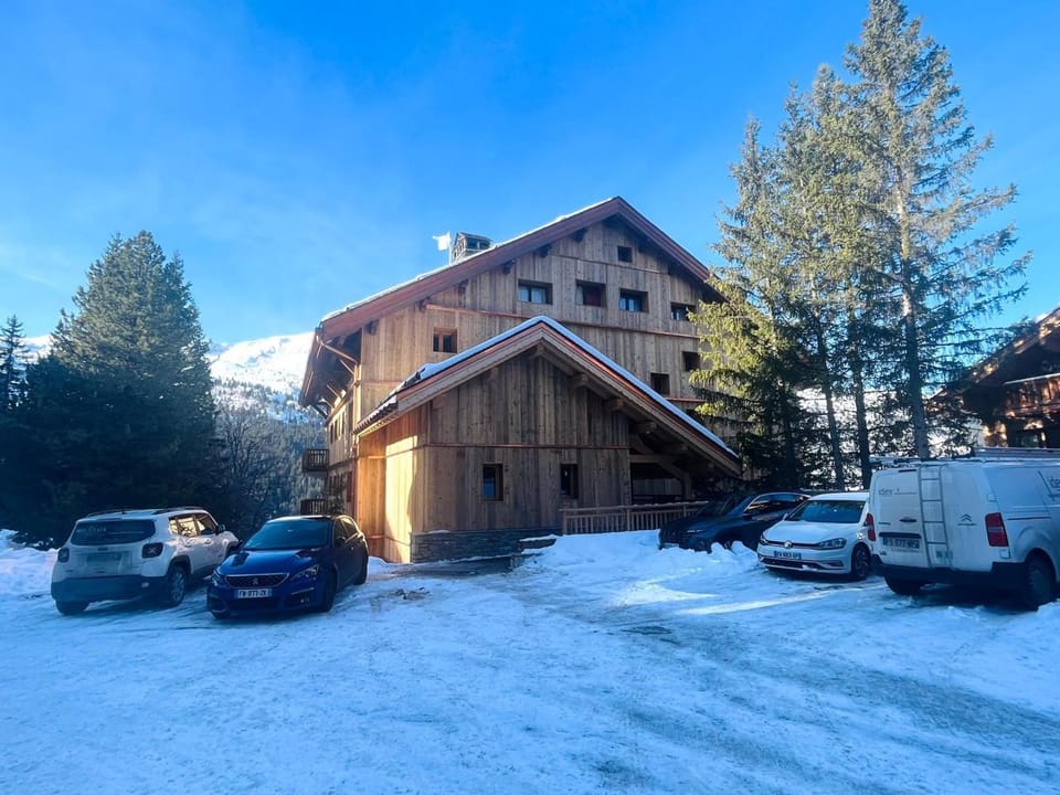 Appartement chaleureux près des remontées du Morel, Wi-Fi inclus Apartment in Les Allues