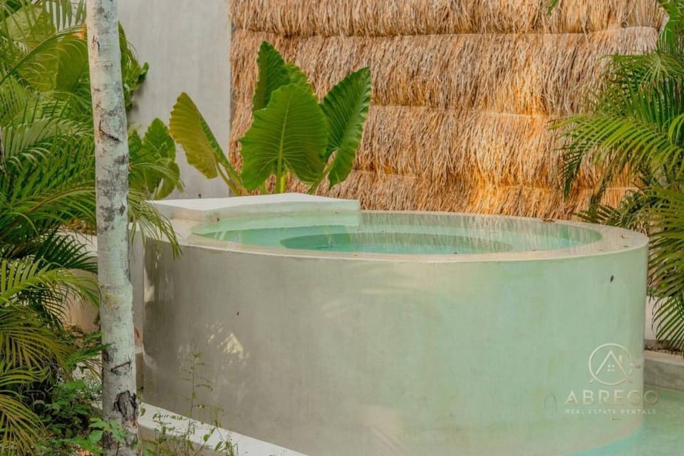 Day, Natural landscape, Hot Tub, Pool view, Swimming pool