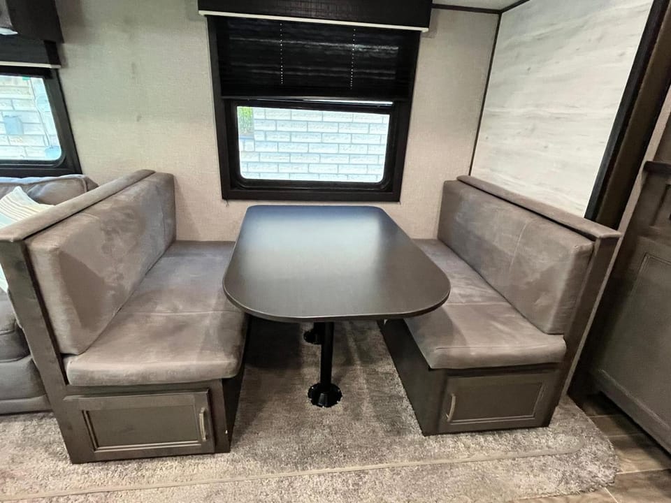 Comfortable 1BR RV for mid-to-long term stays Campground/ 
RV Resort in Beaumont