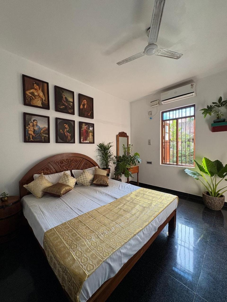 Bed, Photo of the whole room, Bedroom, air conditioner