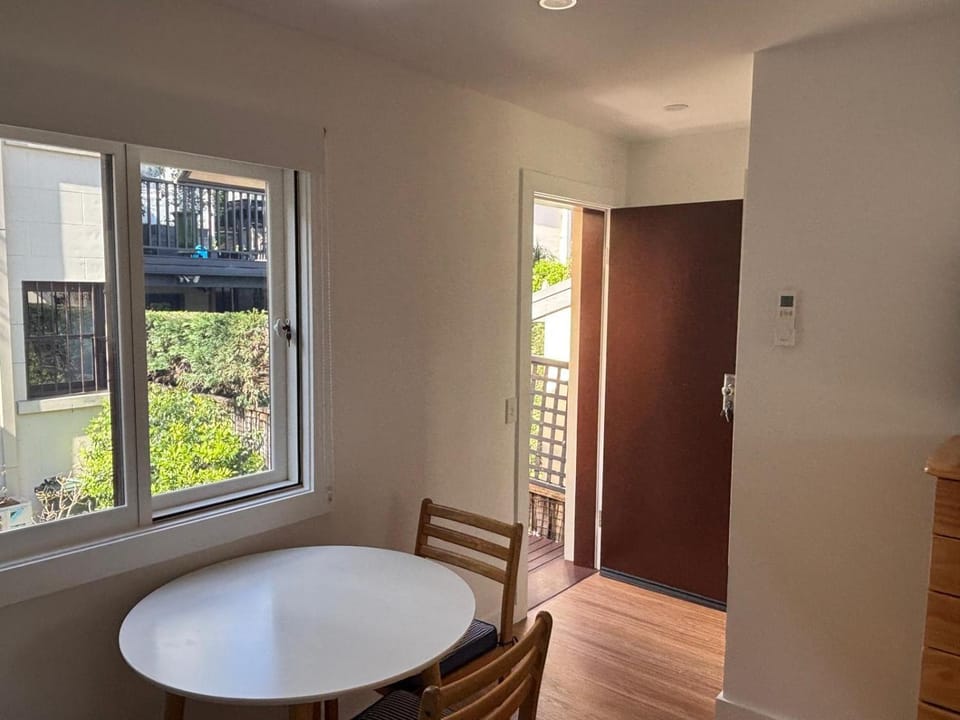 Studio granny flat Bed and Breakfast in Sydney