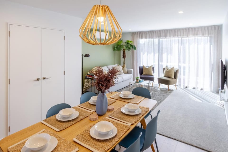 Living room, Photo of the whole room, Dining area