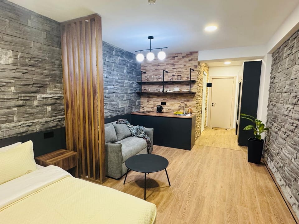 TV and multimedia, Living room, Seating area, Bedroom, wardrobe