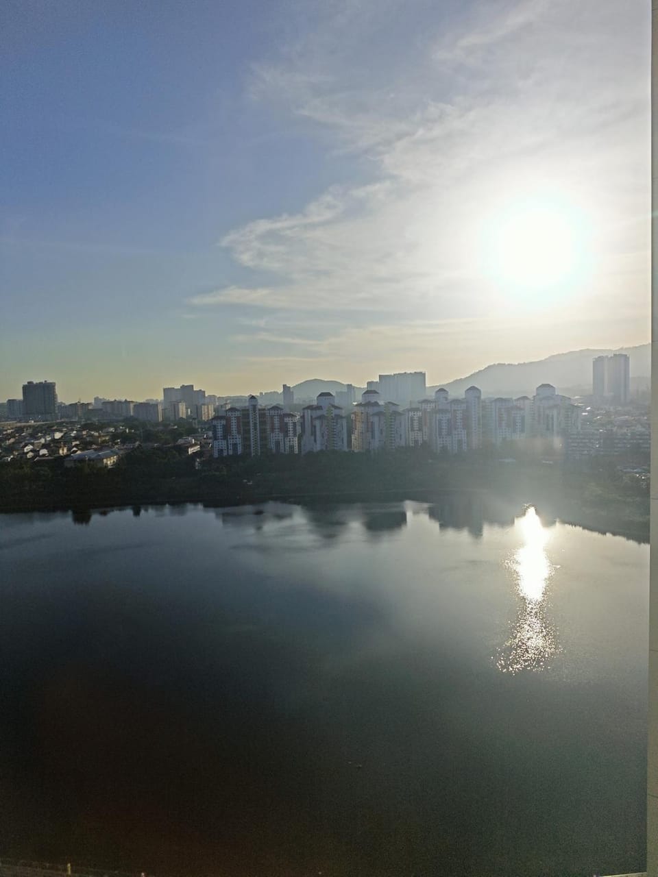 Lake View Hikari Cozy 2BR MITEC Apartment in Federal Territory of Kuala Lumpur