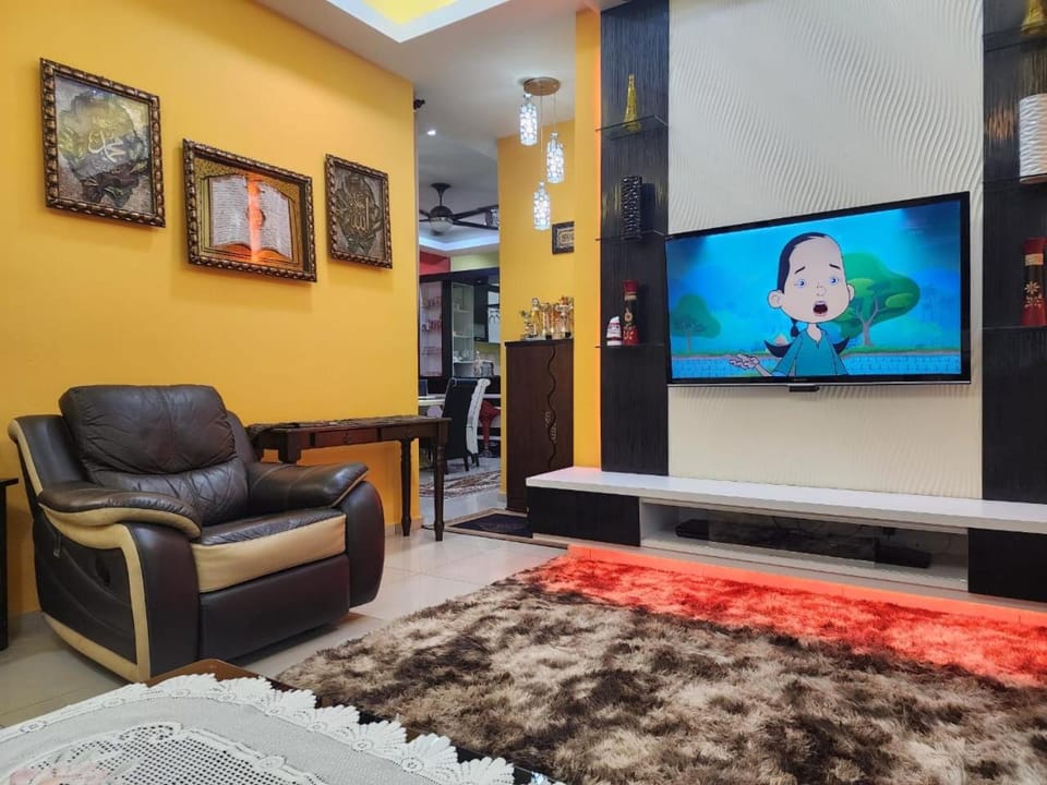 Communal lounge/ TV room