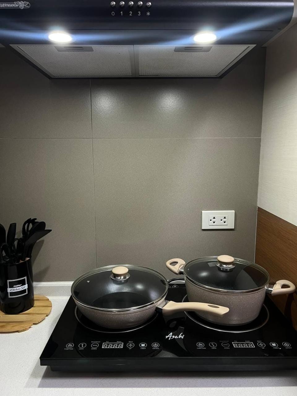 Kitchen or kitchenette, stove