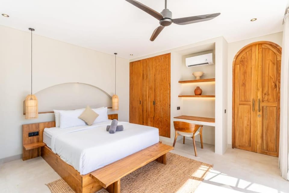 Villa Surfer Rosa - Uluwatu by Yolla Hospitality Villa in Bali