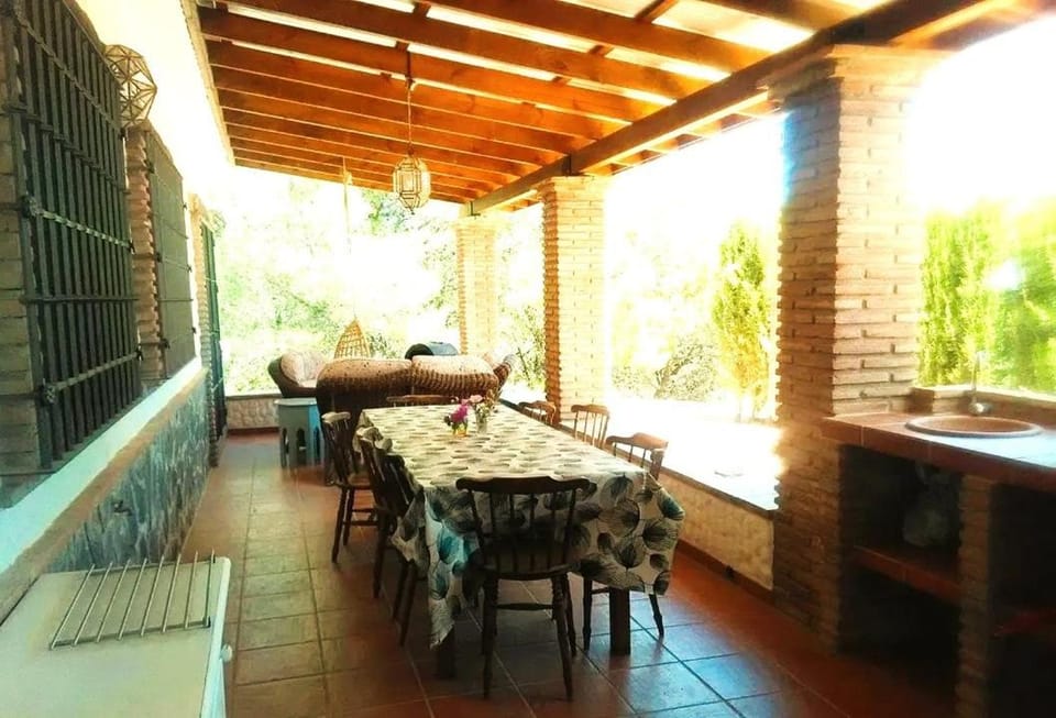 Day, Balcony/Terrace, Seating area, Dining area