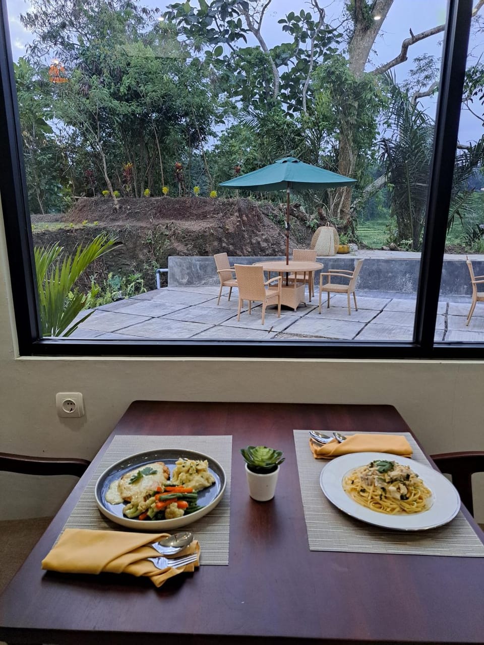 The Green Sidemen Villa in Sidemen