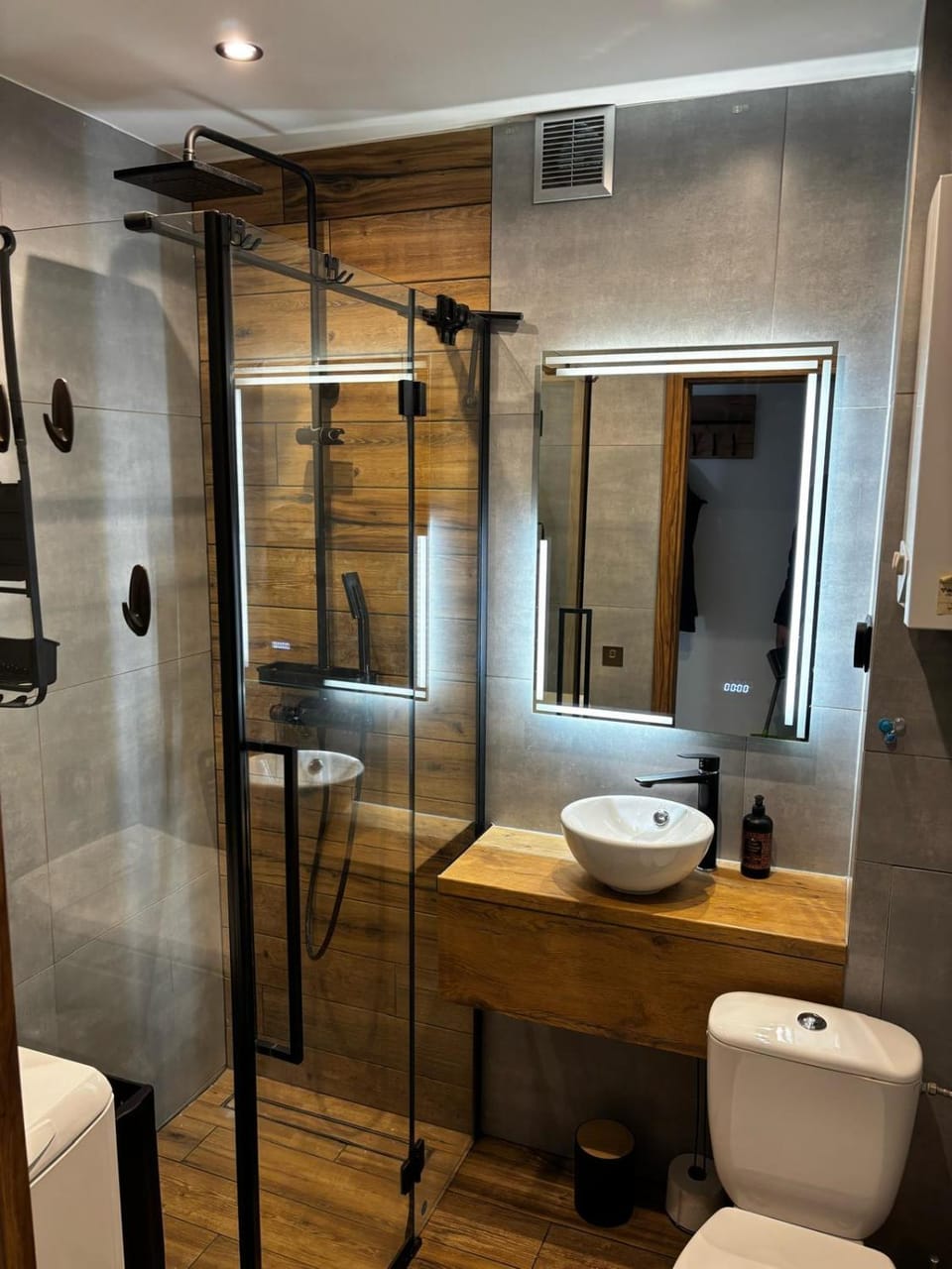 Shower, Toilet, Bathroom