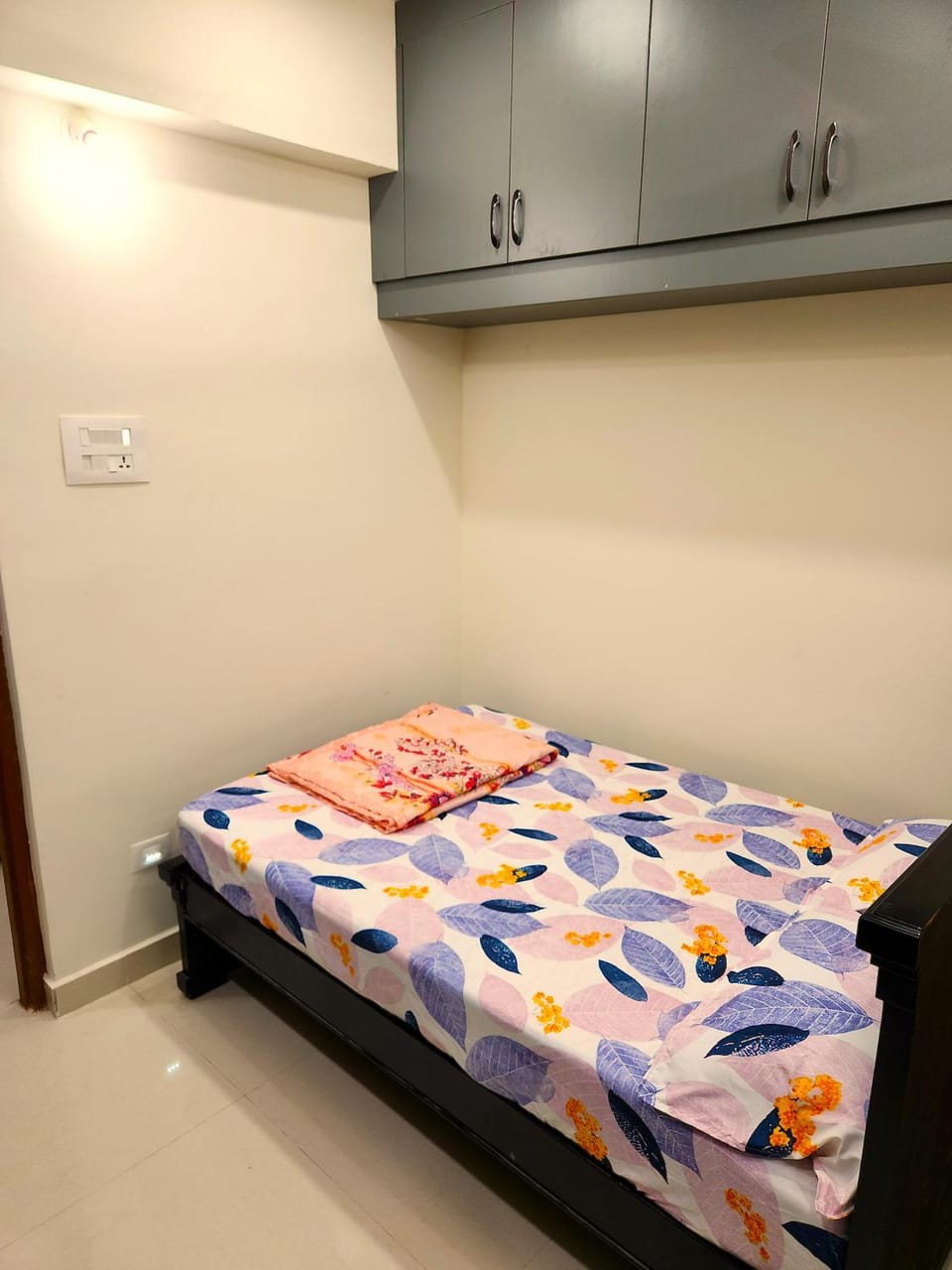 New Modern 2BHK Full Furnished in Kondapur Apartment in Hyderabad