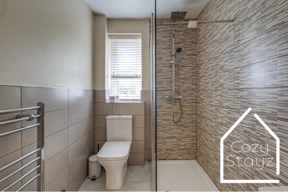 Shower, Toilet