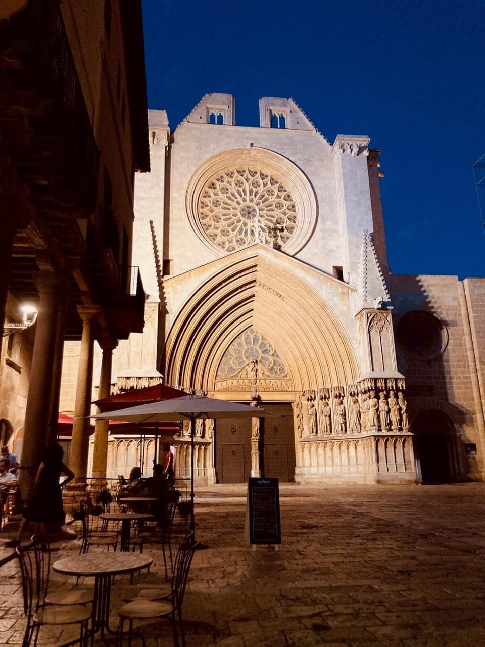 Pintoresco Apto con vistas Catedral Tarragona Apartment in Tarragona
