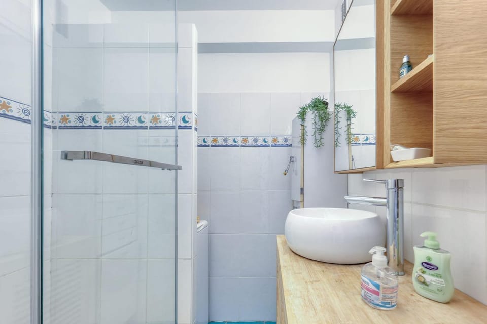 Le Provençal - AC - Proche Plages Apartment in French Riviera