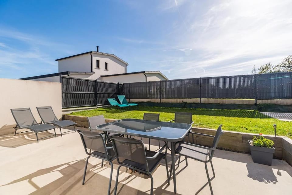 Ty Menez - Maison neuve proche commerces et plages Bed and Breakfast in Plérin