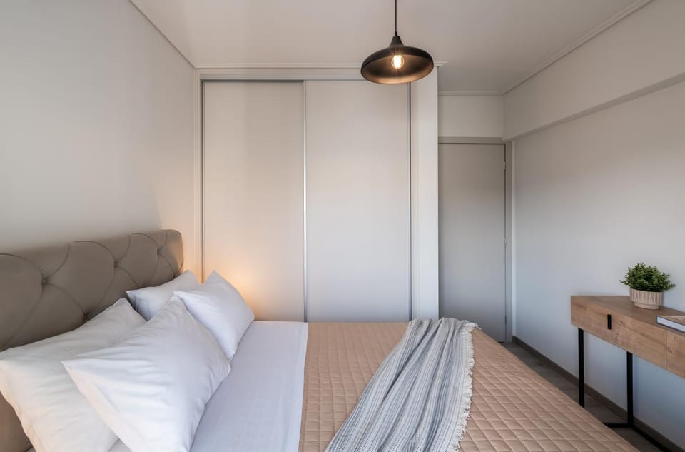 Bed, Photo of the whole room, Bedroom, wardrobe