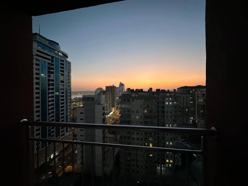 Day, View (from property/room), Balcony/Terrace, City view, Sea view