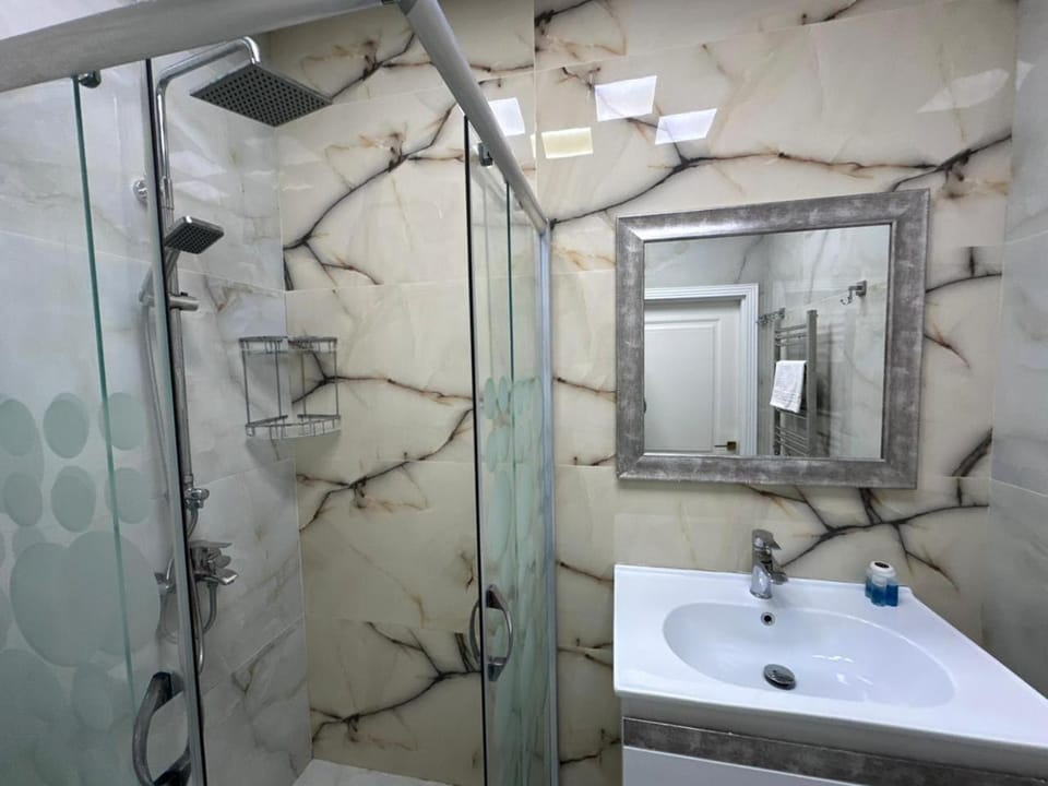Shower, Bathroom