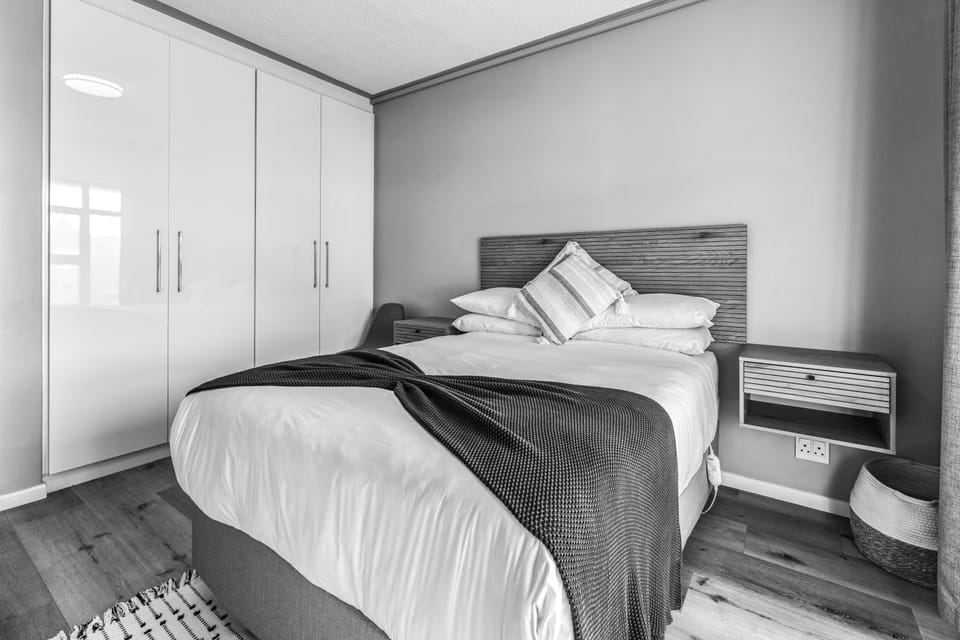 Unit 117 Brookes Hill Suites Apartment in Port Elizabeth