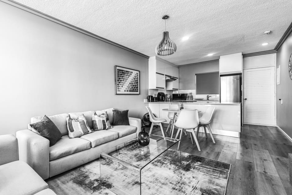 Unit 117 Brookes Hill Suites Apartment in Port Elizabeth