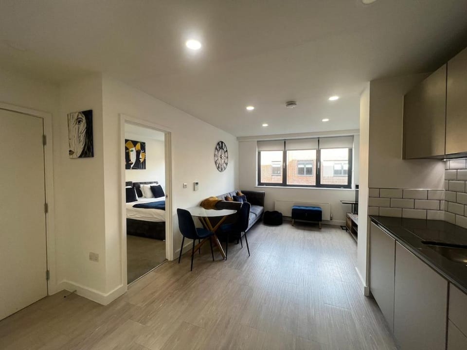 Luxury Central Apartment Bedford Apartment in Bedford