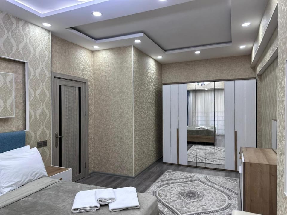 Bed, Bathroom, Bedroom, towels, wardrobe