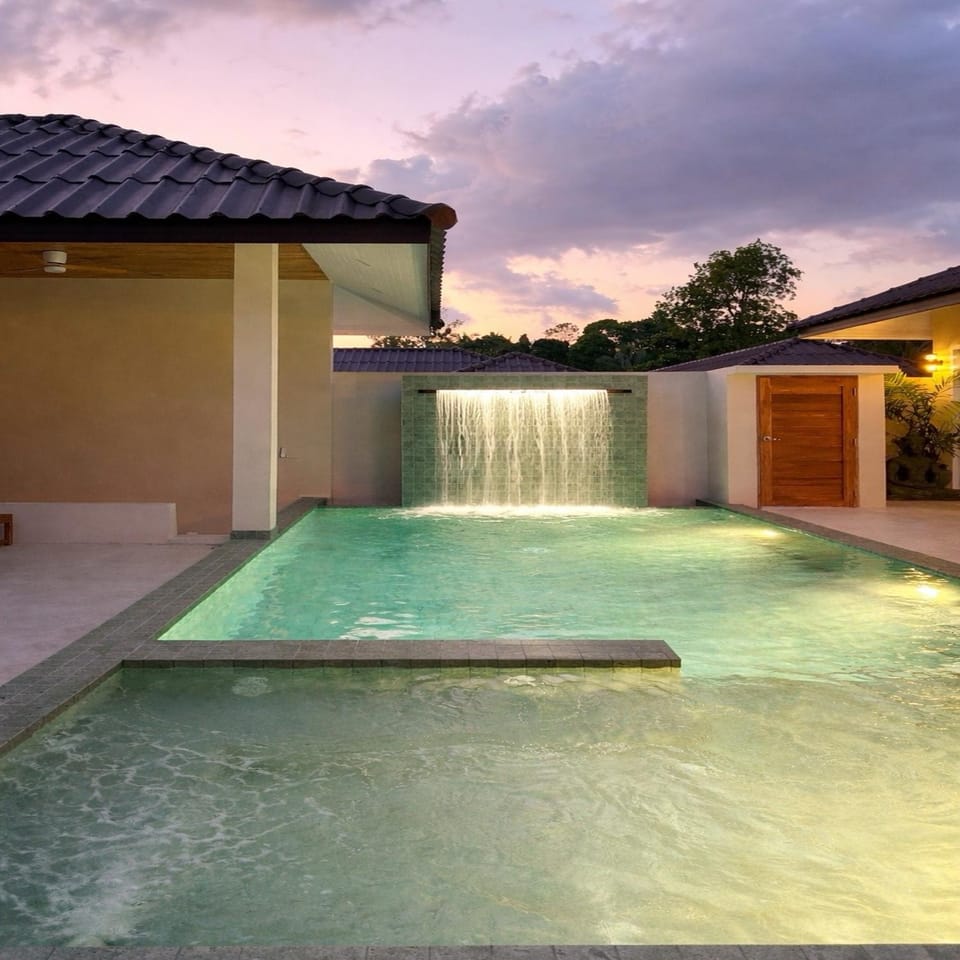 Villa Selvaya & Luxury Oasis with Pool - Jacuzzi & Exceptional Terrace - 300 m2 Luxury Villa Villa in Ko Pha-ngan Sub-district