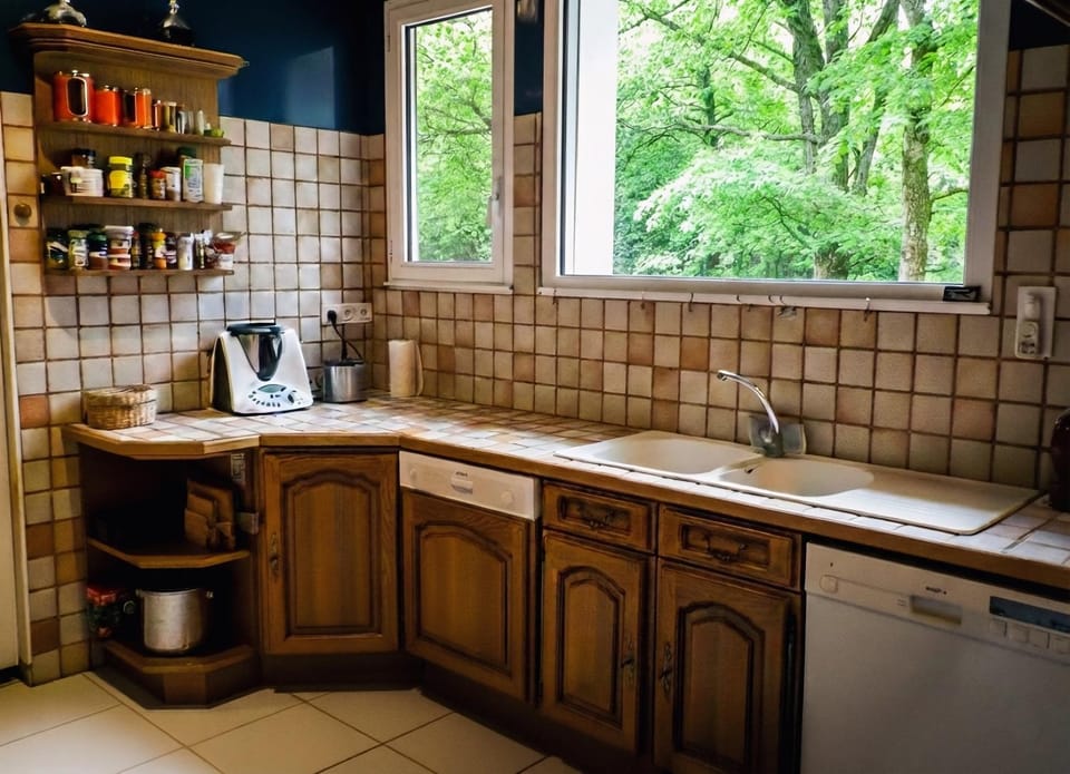 ImaginaSoi - Le Gîte - Maison de Maître très spacieuse avec parc - idéal groupe Villa in Auvergne-Rhône-Alpes