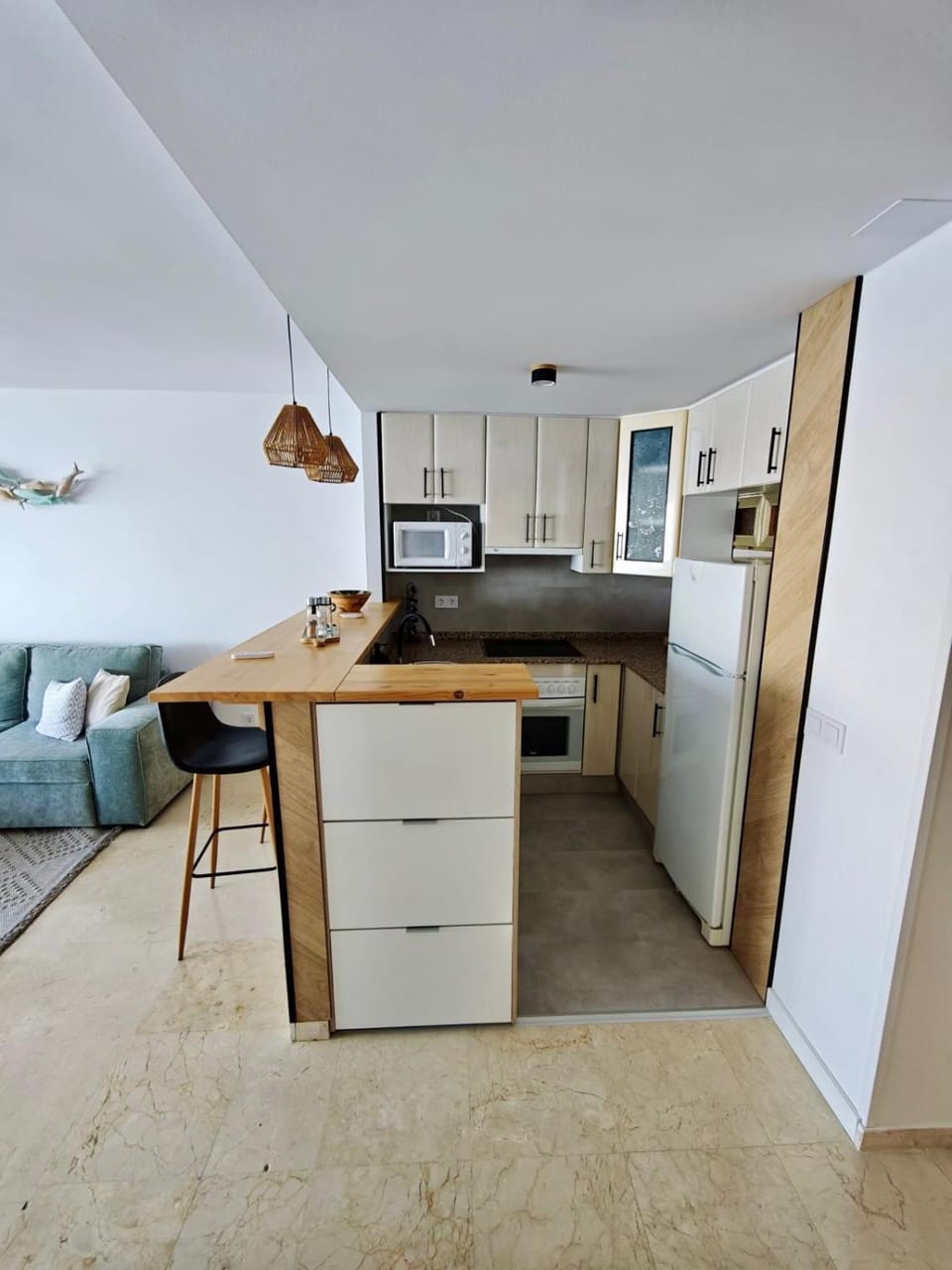 Kitchen or kitchenette