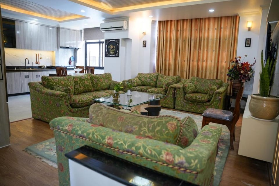 TV and multimedia, Living room, Dining area