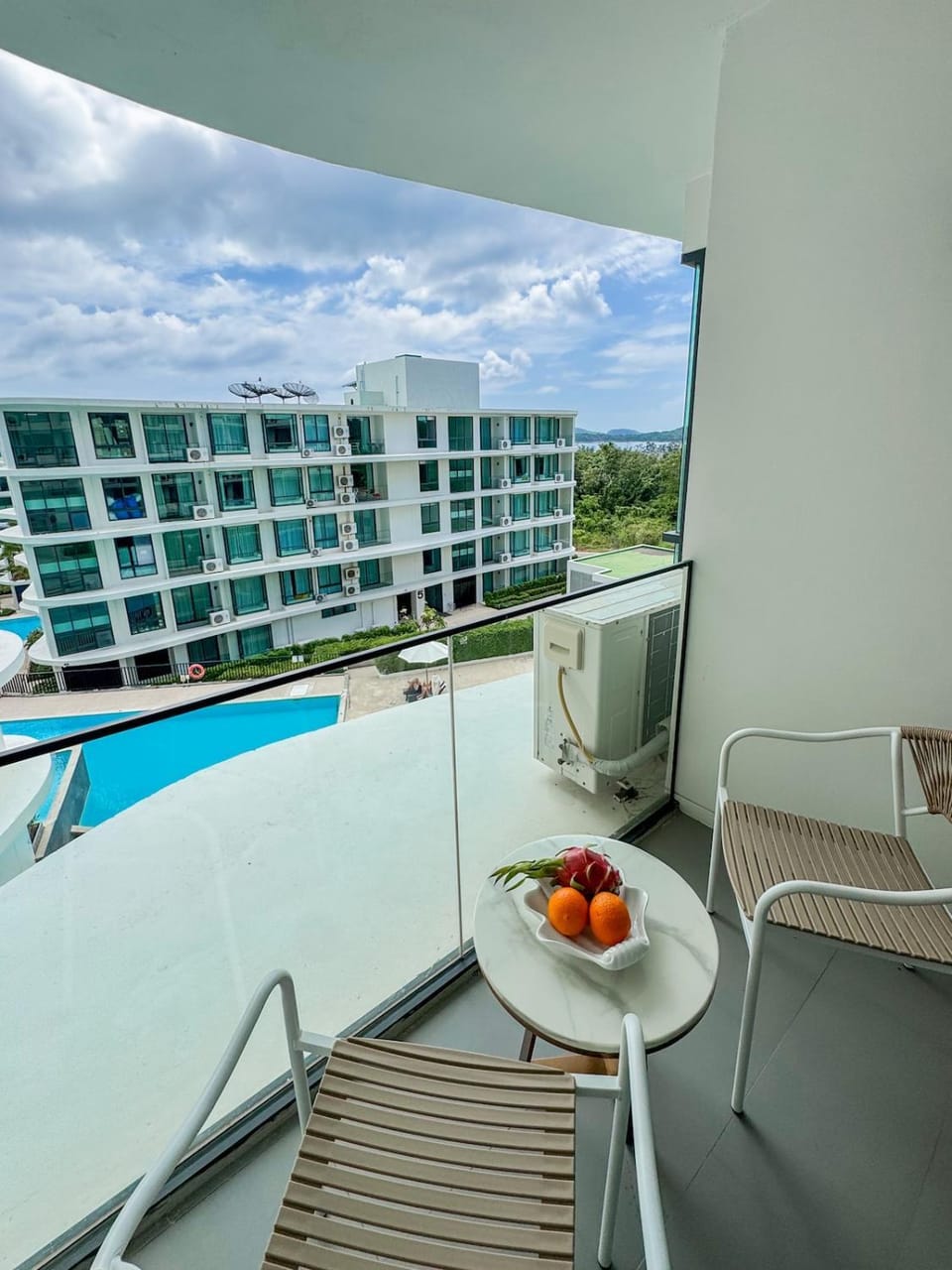 La Vita 5 star Super 1 Bdr Nai Harn Beach Apartment in Rawai