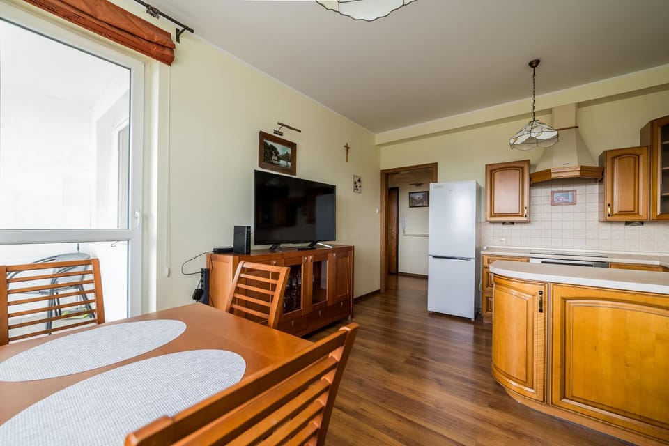 Communal lounge/ TV room, TV and multimedia, Kitchen or kitchenette, Dining area, Evening entertainment