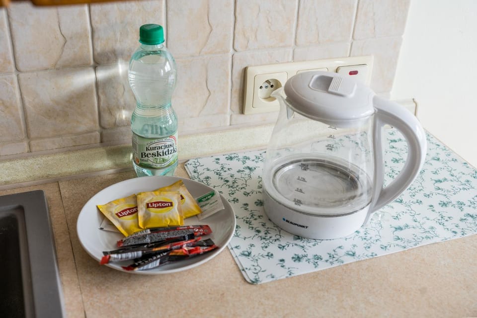 Coffee/tea facilities, Kitchen or kitchenette, Food and drinks