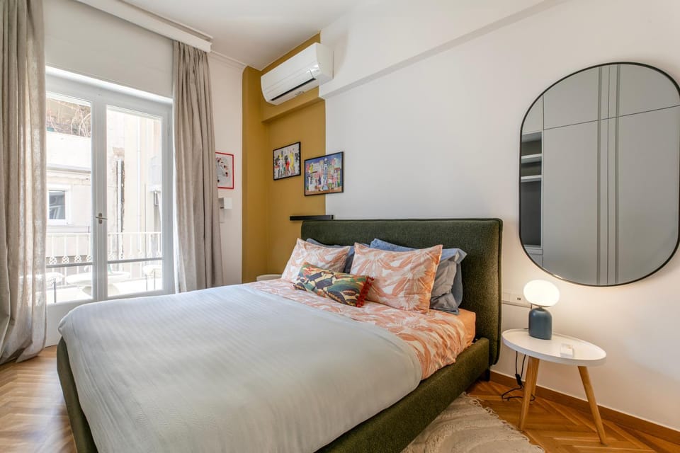 Bed, Balcony/Terrace, Bedroom, air conditioner