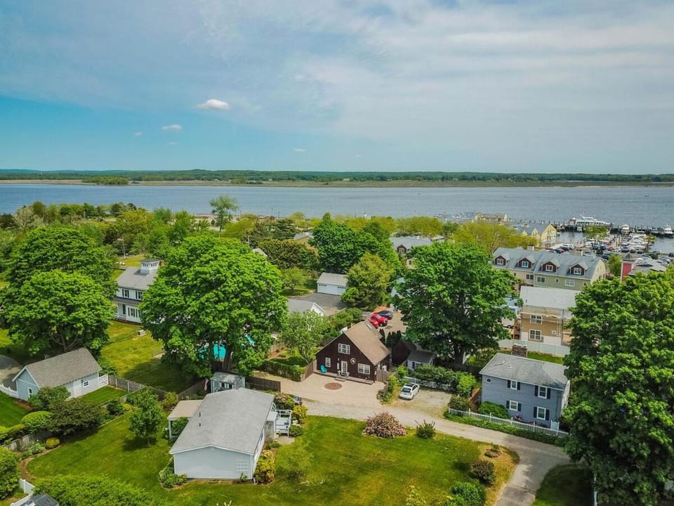 Luxury Driftwood Cottage Saybrook Point House in Old Saybrook