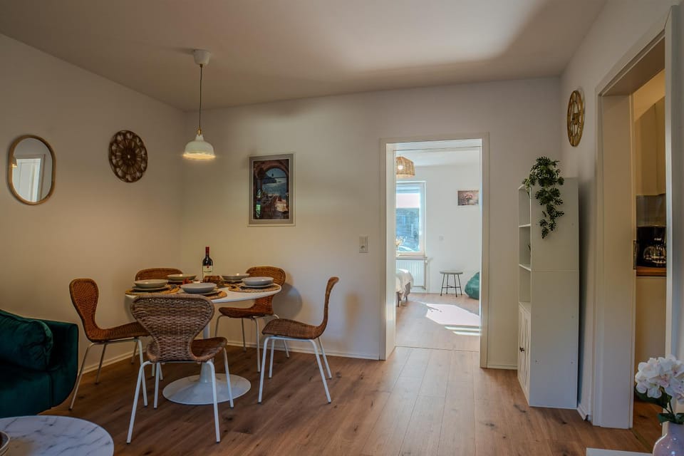 Living room, Seating area, Dining area