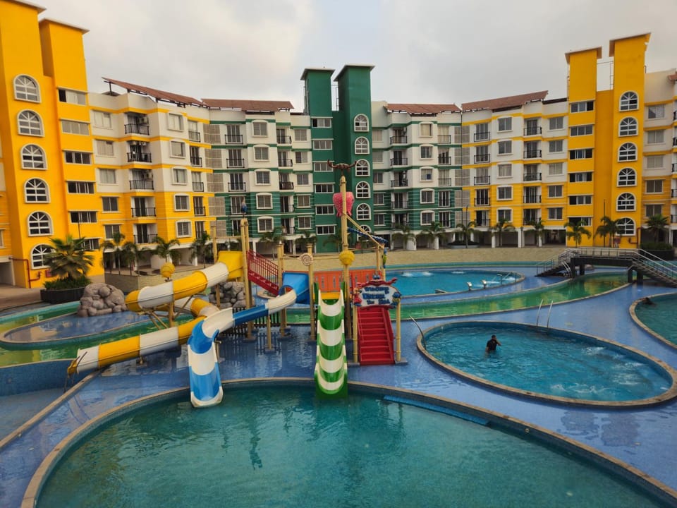 Cherry Blossom Hideaway Elegant 3BHK Cozy Ambience With Pool Apartment in Goa, India