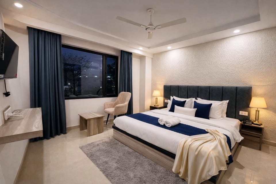 Bed, TV and multimedia