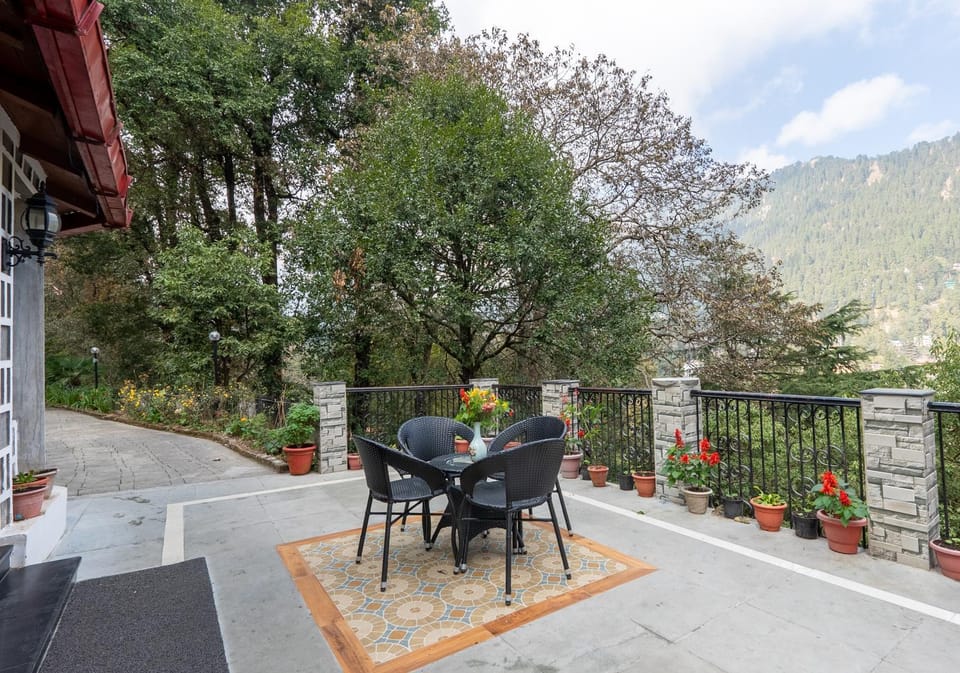 Seating area, Mountain view