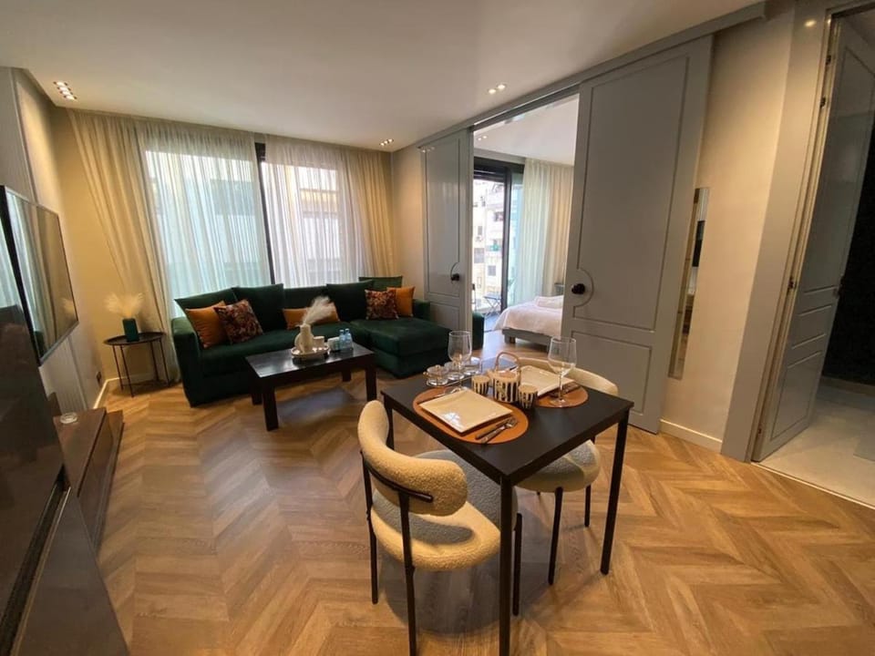 Cosy & Modern apartment with balcony, fiber WiFi & air conditioning Close To KFC & Mcdo Bd 2 Mars In The Heart Of Casablanca Apartment in Casablanca