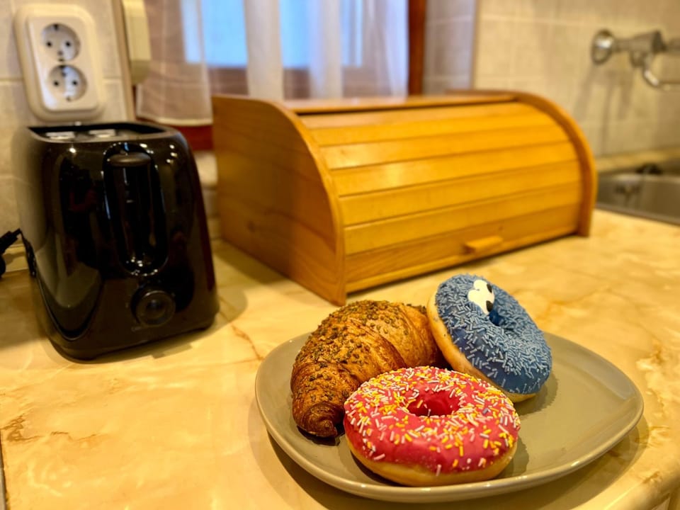 Coffee/tea facilities, Food, toaster, kitchen