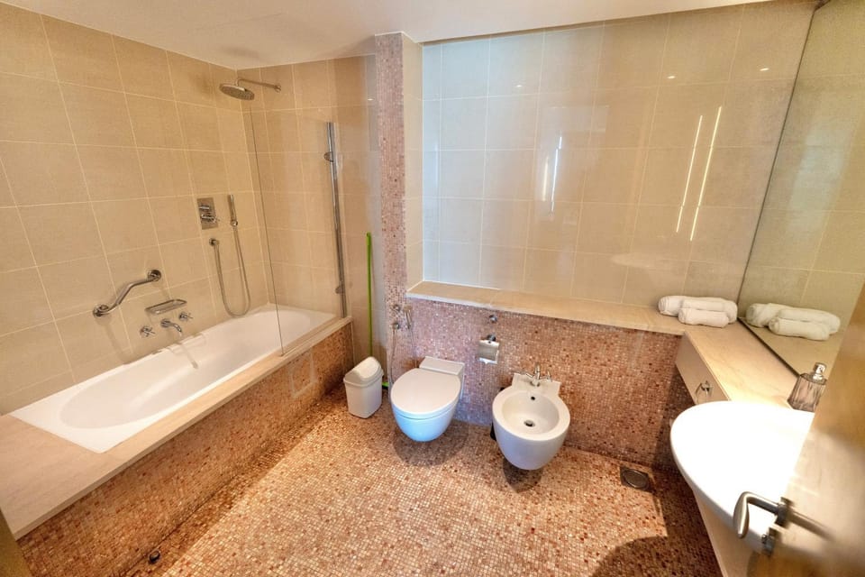 Toilet, Bathroom, Bath