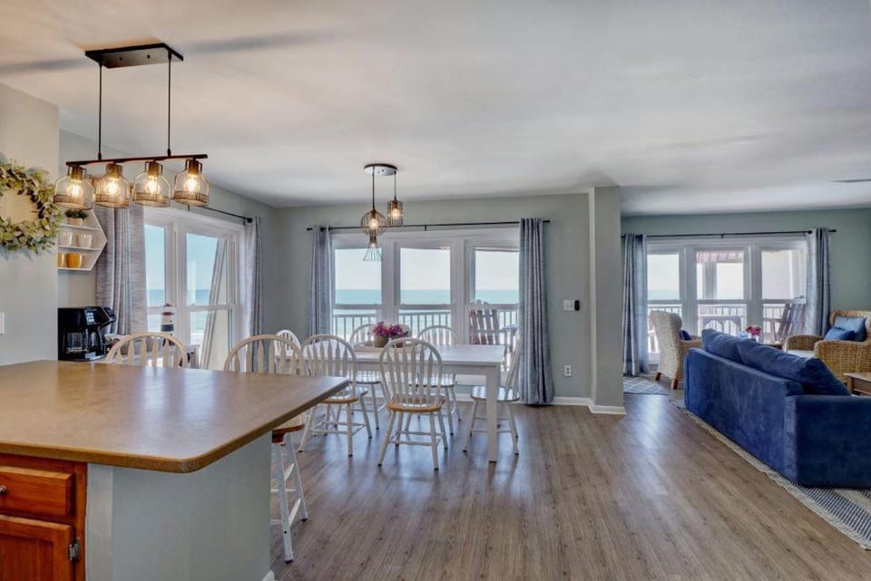 Topsail Dunes House in North Topsail Beach