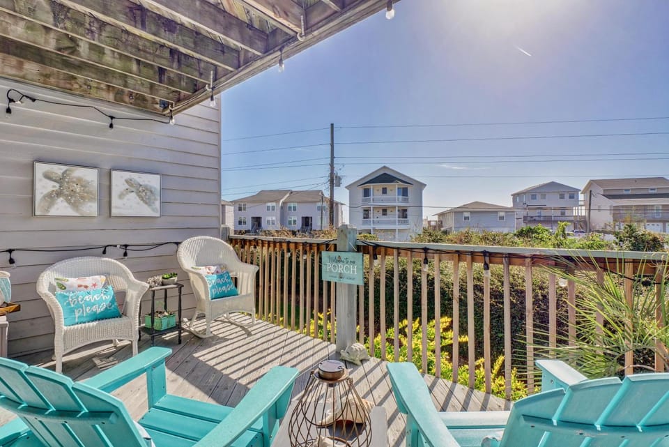 Beachy Chic House in Surf City