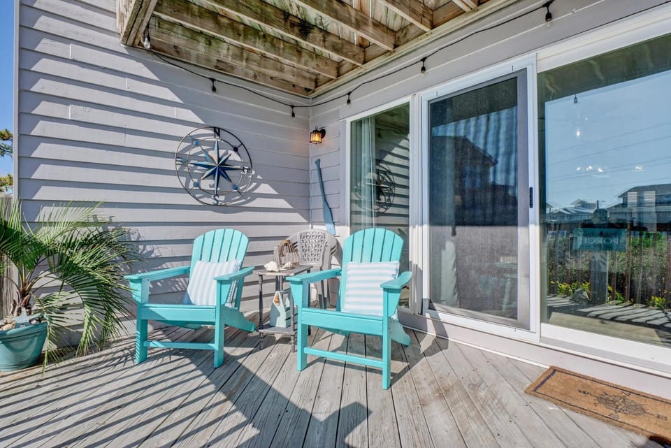 Beachy Chic House in Surf City