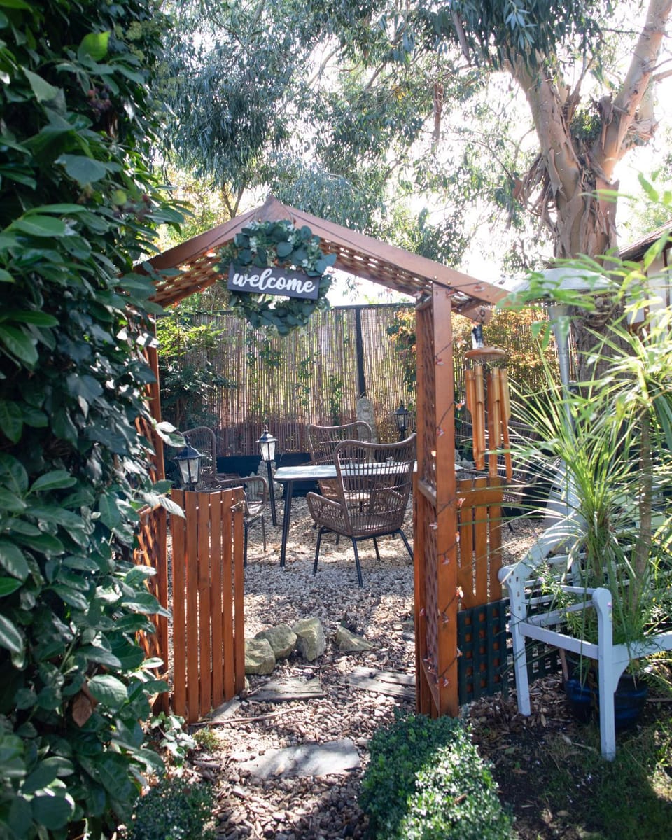 Garden, Dining area, Garden view