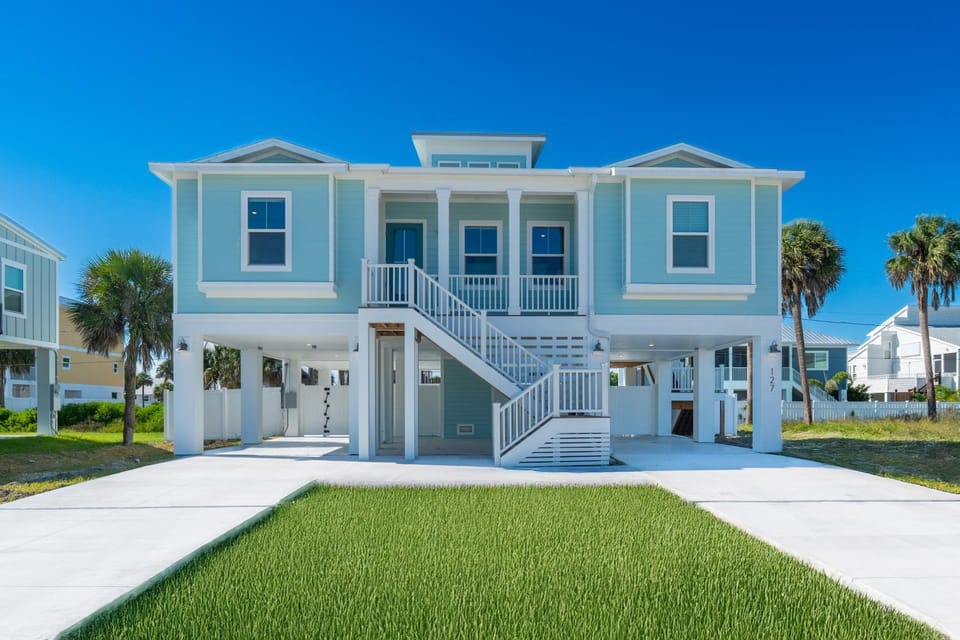 Tranquil Daze by Sun Palace Vacations House in Estero Island