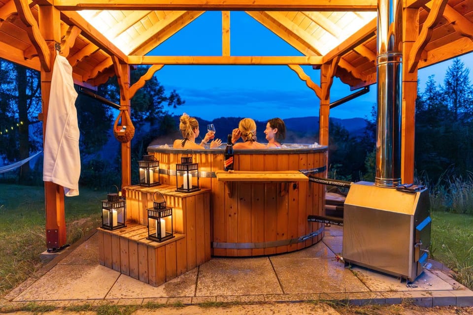 !! Dom nad Chmurami w Pieninach - BALIA & SAUNA - Piękny Widok na SZCZAWNICĘ !! Chalet in Lesser Poland Voivodeship