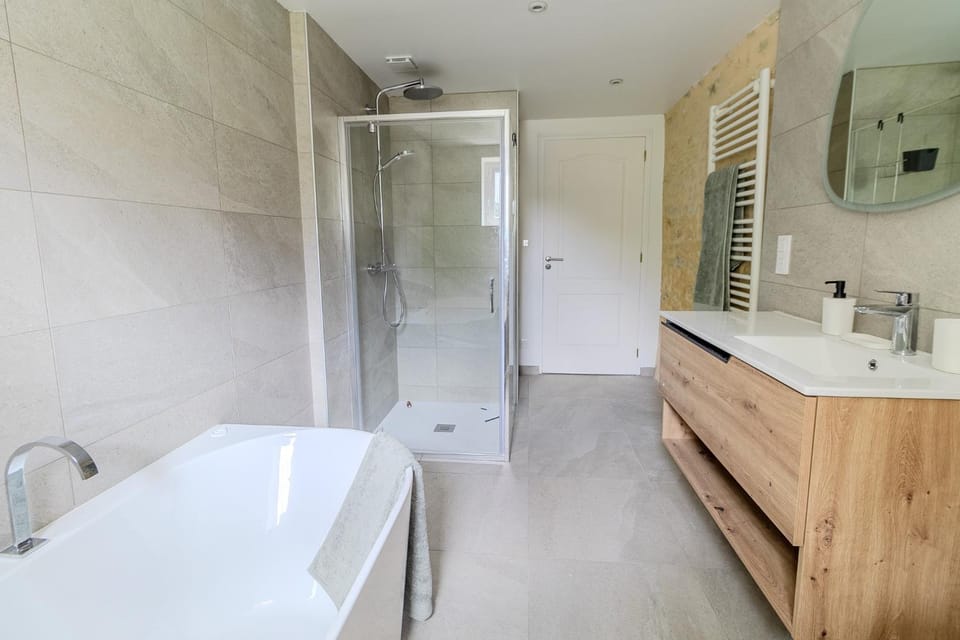 Shower, Bathroom, Bath, towels